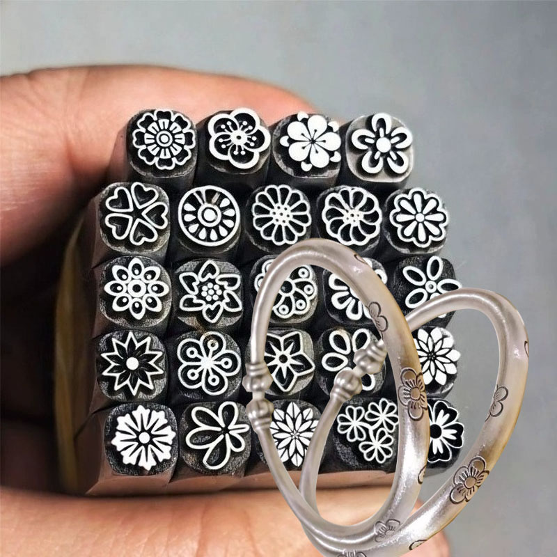 Leatherwork Flowers - Outil de poinçonnage métallique à motif