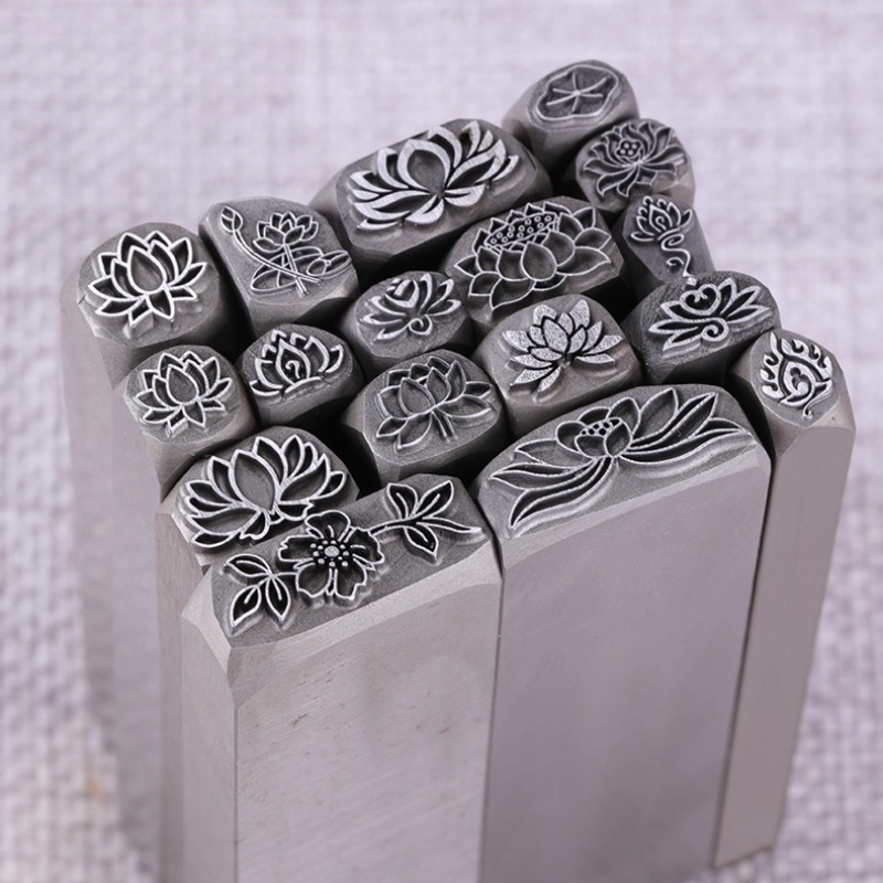 Timbres métalliques Design fle - Leatherwork Flowers avis et prix